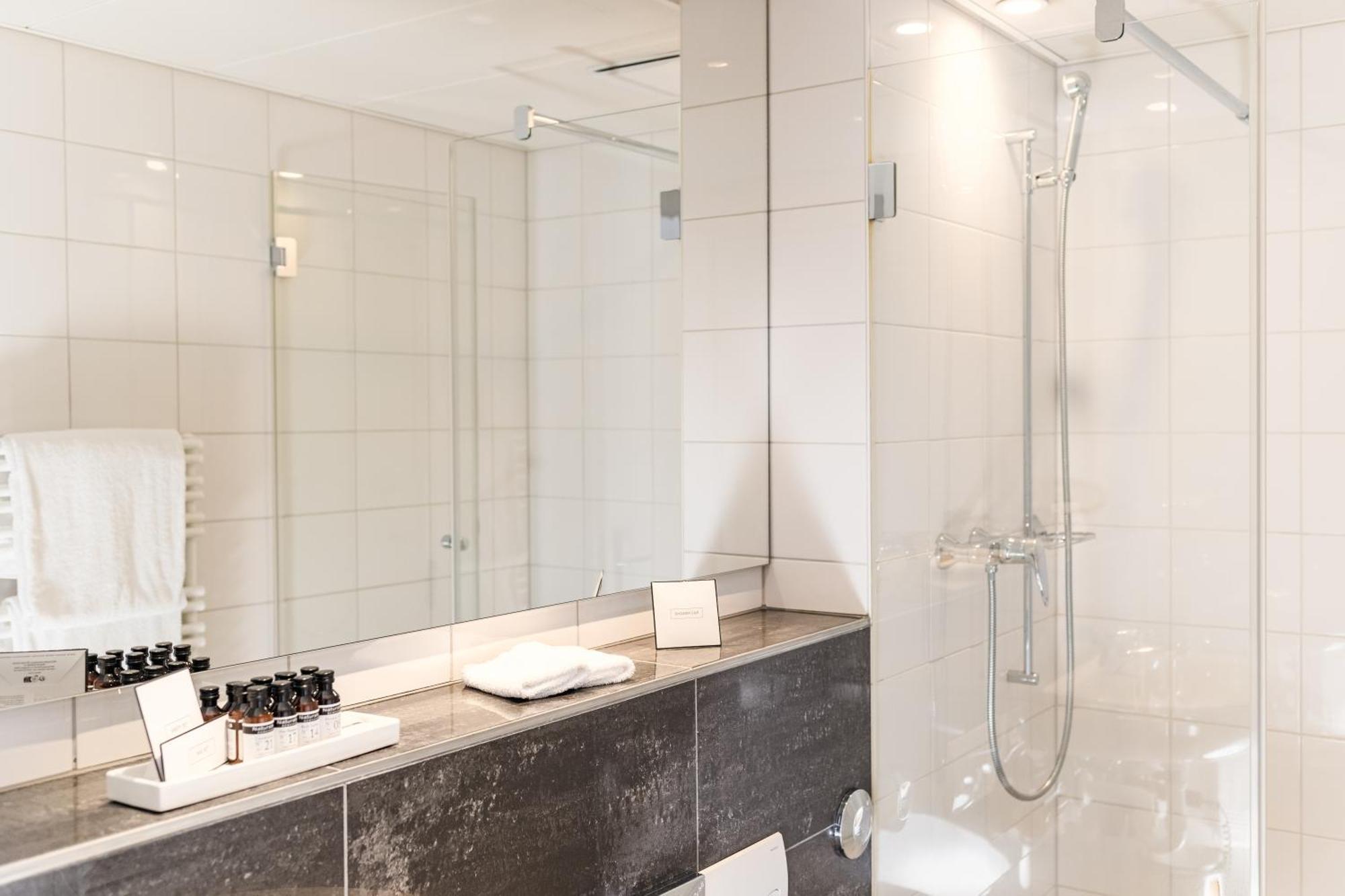 Royal Hotel - Urban Living Basel Eksteriør billede