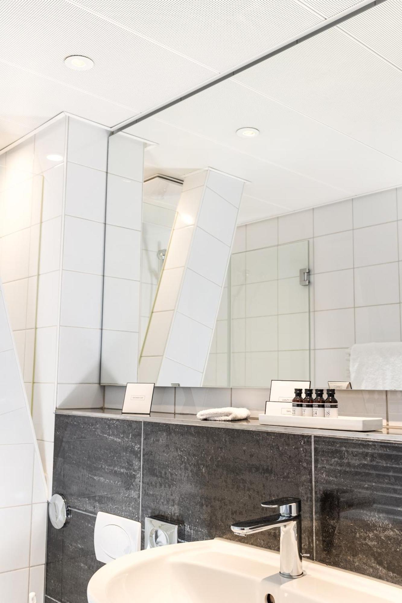 Royal Hotel - Urban Living Basel Eksteriør billede