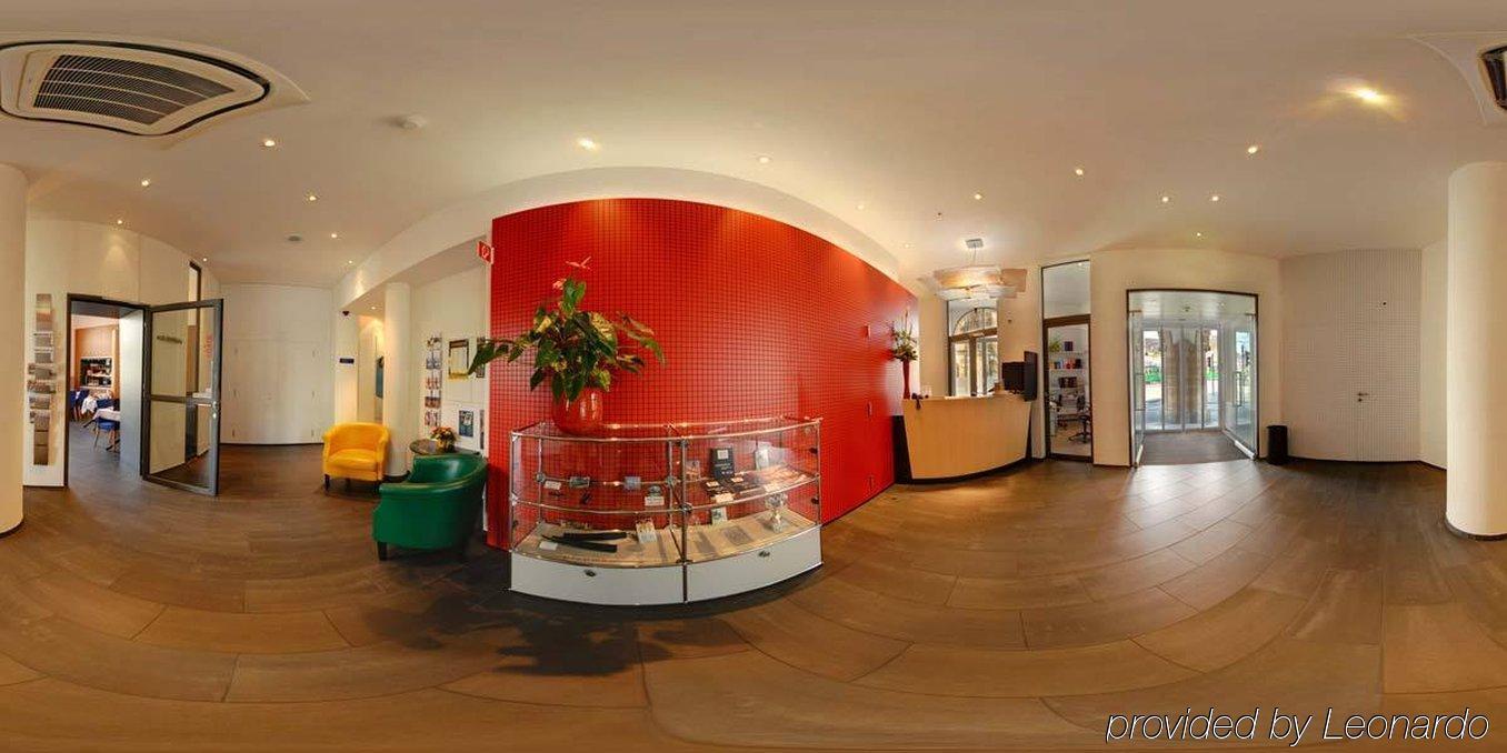 Royal Hotel - Urban Living Basel Interiør billede