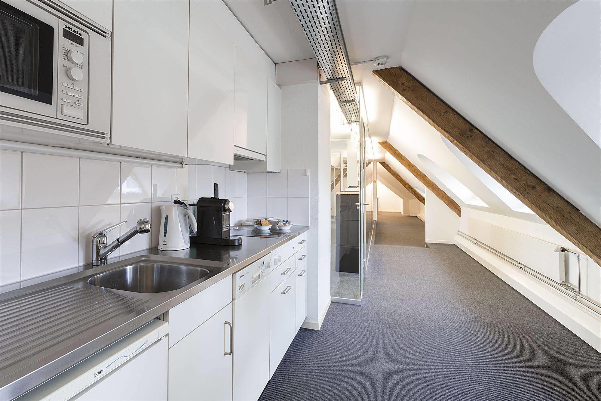 Royal Hotel - Urban Living Basel Eksteriør billede